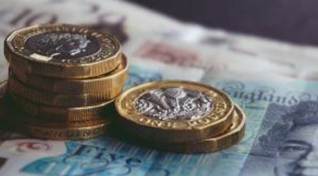 英国博彩:调查显示18% 的英国赌徒因通胀上升而停止赌博